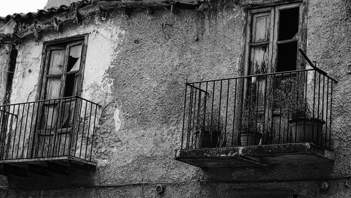 LuzzaNft's tweet photo. 🏠 Abandoned
▶️ 1/5 editions
▶️ 4 #tezos
https://t.co/vVqieYmBKm
#NFT #TezosNFTs #nftphotography #Luzza #objktcom #NFTsCommunity #photography https://t.co/LWaFjypwZU