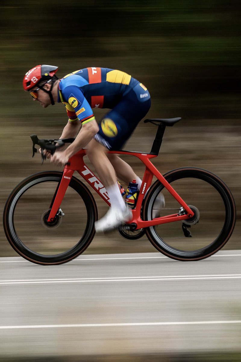 SAVE THE DATE - November 11th! 🗓️

Come to our first-ever public bike sale at our service course in Deinze, Belgium, starting at 9AM 🚲🏷️

A registration link will follow soon to reserve your spot 👀