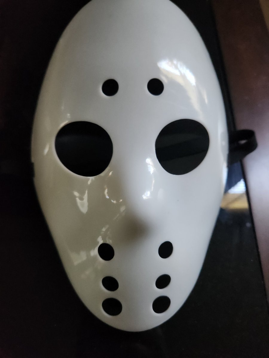 Stanimal318's tweet photo. 12 days 'til Halloween. #Halloween #TrickOrTreat #JasonMask #halloween2024 #spookyseason #scaryseason #HappyHalloween2024 #HappyHalloween https://t.co/gV4NR9LIWx