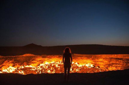 HistoryHerald1's tweet photo. The most surreal place of earth you won’t believe existed. A 🧵⬇️
Door to Hell, Turkmenistan.
#Doortohell #Turkmenistan https://t.co/EWDQA0Y7rF
