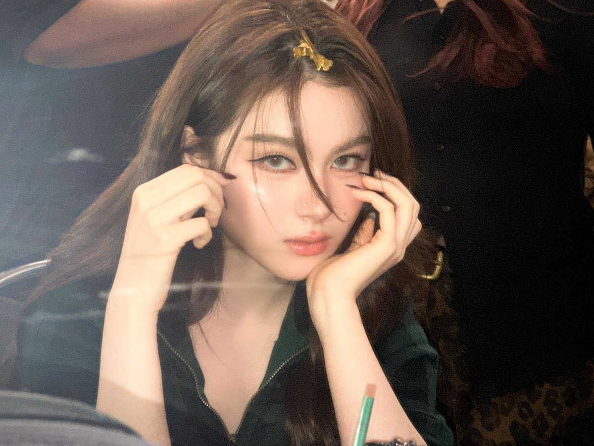 primiily1_'s tweet photo. 🤓…… https://t.co/fjKRgWsxI6