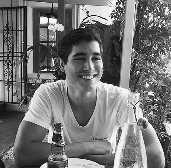 команда по спасению мира теперь выглядит так. ну, или самая неожиданная группа поддержки. спасибо вам за это. обычно я не люблю распускать сопли, но с вами даже это кажется комфортным.