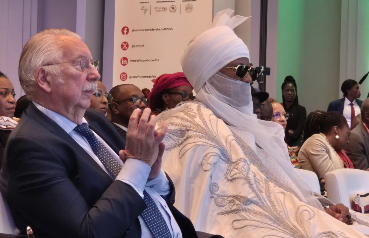 RoidesBamoun's tweet photo. Cérémonie d’ouverture du Rebranding Africa Forum ce vendredi 18 octobre 2024 à Bruxelles, aux côtés d’autres personnalités venues de plusieurs pays. https://t.co/AA1LRF0mKP