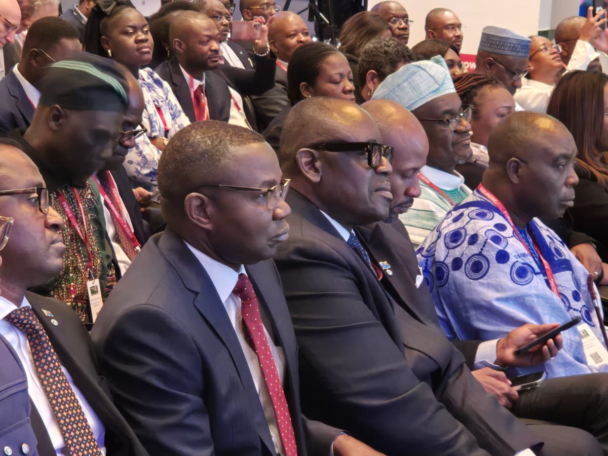RoidesBamoun's tweet photo. Cérémonie d’ouverture du Rebranding Africa Forum ce vendredi 18 octobre 2024 à Bruxelles, aux côtés d’autres personnalités venues de plusieurs pays. https://t.co/AA1LRF0mKP
