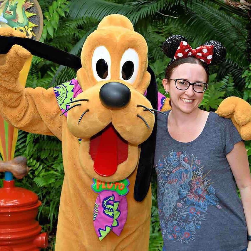 joanne_nisbet's tweet image. #CanadianLibraryWorkersDay! A special thank you to @MsOsLibrary  for all you do for our school with endless learning and curiosity for our students. Your dedication helps inspire a love of reading and exploration every day! @StJeromeOCSB @OttCatholicSB @ocsbStudents @MrsMG_ocsb