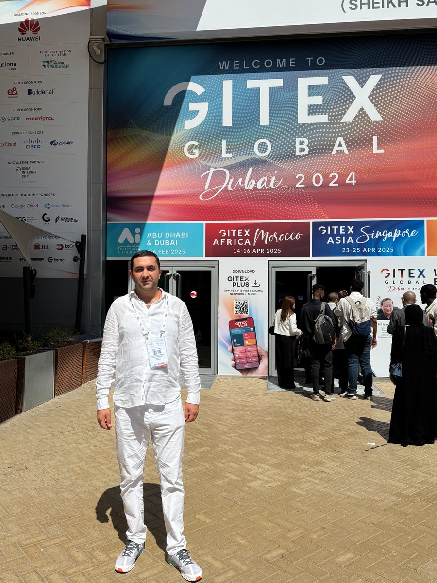 beewebsystems's tweet photo. It has been 4 amazing days at #GITEX2024 filled with groundbreaking innovation, new connections, and promising opportunities. 📷

Given our huge experience in the startup field, it was great to visit #ExpandNorthStar2024 and meet successful startup founders there. 📷

#Gitex https://t.co/wIScynVvKg