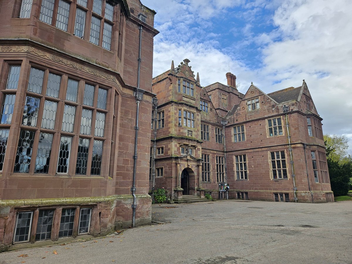 Great journey up and we are ready to start the weekend. First activities and campfire to look forward to today.