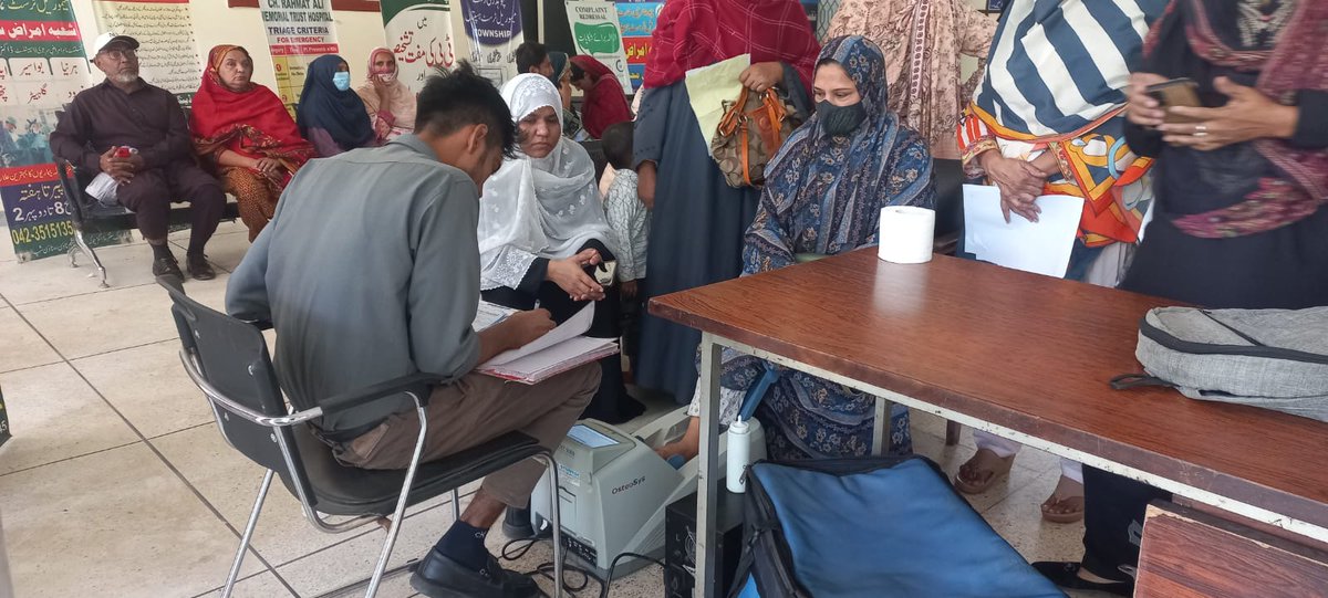 rahmat_trust's tweet photo. Early detection allows for timely intervention and management.
Keeping in consideration Ch. Rahmat Ali Memorial Trust organized free Bone Mineral Density (BMD) Scan Camp.

For details contact us:
UAN: 042 111 800 200

https://t.co/hZkMbQKX2Q 

  #ChaudhryRahmatAliHospital #CRAMT https://t.co/QzUWFCHDJE