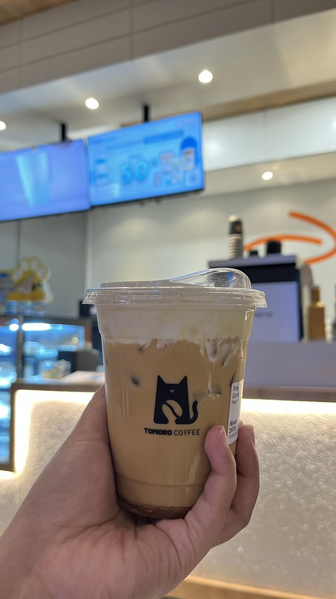 bakngtan's tweet photo. TOMORO COFFEE

Daftar dan masukkan 
kode referral : LO9DXR 
Biar harga minuman jadi 9k aja! Cus download dan pake refferal tomoro ini!🤩

+ promo ka99et bank Saqu jg!✨

#tomoro #reff #tomorocoffee #zonajajan #zonaba #zonauang

Menu aku : sea salt could caramel macchiato cuma 9k https://t.co/owO7WTlVnV