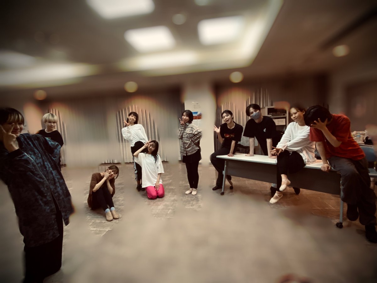 cp_musical's tweet photo. ダンス稽古始まっております💀🩰🎻
オバケ達、めちゃくちゃ頑張っております🔥

そして‼️今週日曜日19:00より、配役&amp;ビジュアル解禁🥀

お楽しみに…✨

公式HP https://t.co/JHUDqB3dpR

#バレミュ
#GIHBS
#Colorpointe https://t.co/Kj3AbNwPBc