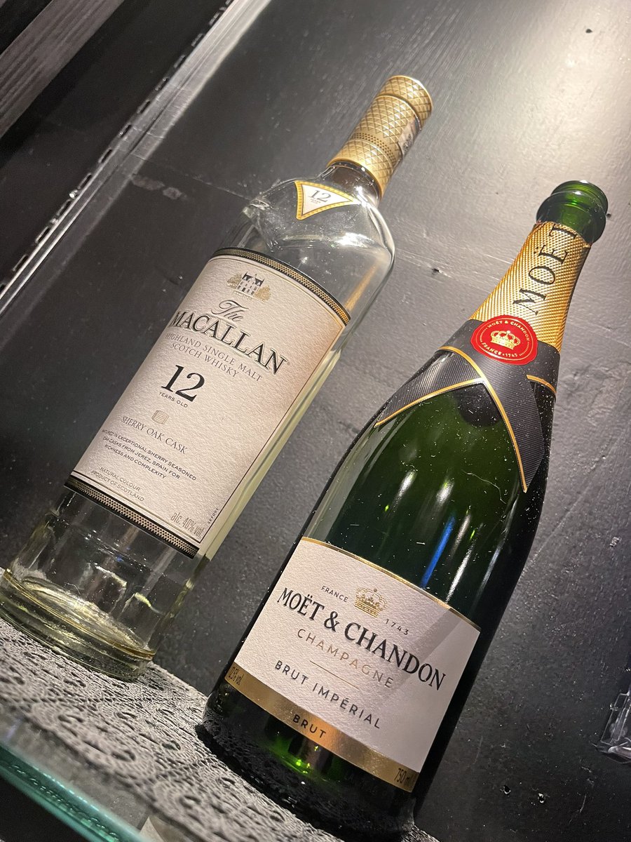 BarCat_Kanazawa's tweet photo. -𝙊𝙋𝙀𝙉- 22時~

週末がスタート！！
本日もご来店お待ちしてます😊🌟！

#石川県
#金沢
#北陸
#片町
#BAR
#ウイスキー
#ガールズバー
#キャバクラ
#ラウンジ
#ボーイズバー
#スナック
#金沢駅
#金沢城
#兼六園
#東茶屋街
#タリスカー
#マッカラン
#ボウモア
#グレンフィディック
#山崎12年 https://t.co/RjCa46NMsH