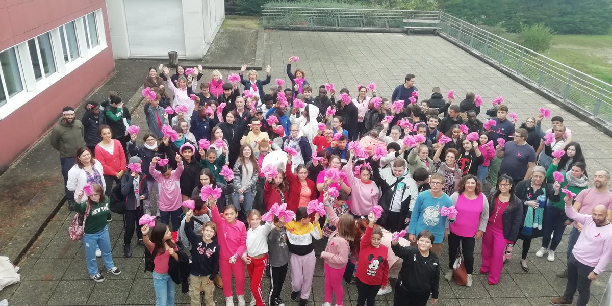 EREA_16's tweet photo. VENDREDI 18 OCTOBRE : Opération « PINK DRESS CODE » à @EREA_16   #OctobreRose 
@laliguecancer @dsden16 @acpoitiers @charentelibre https://t.co/1uAJlcQyW7