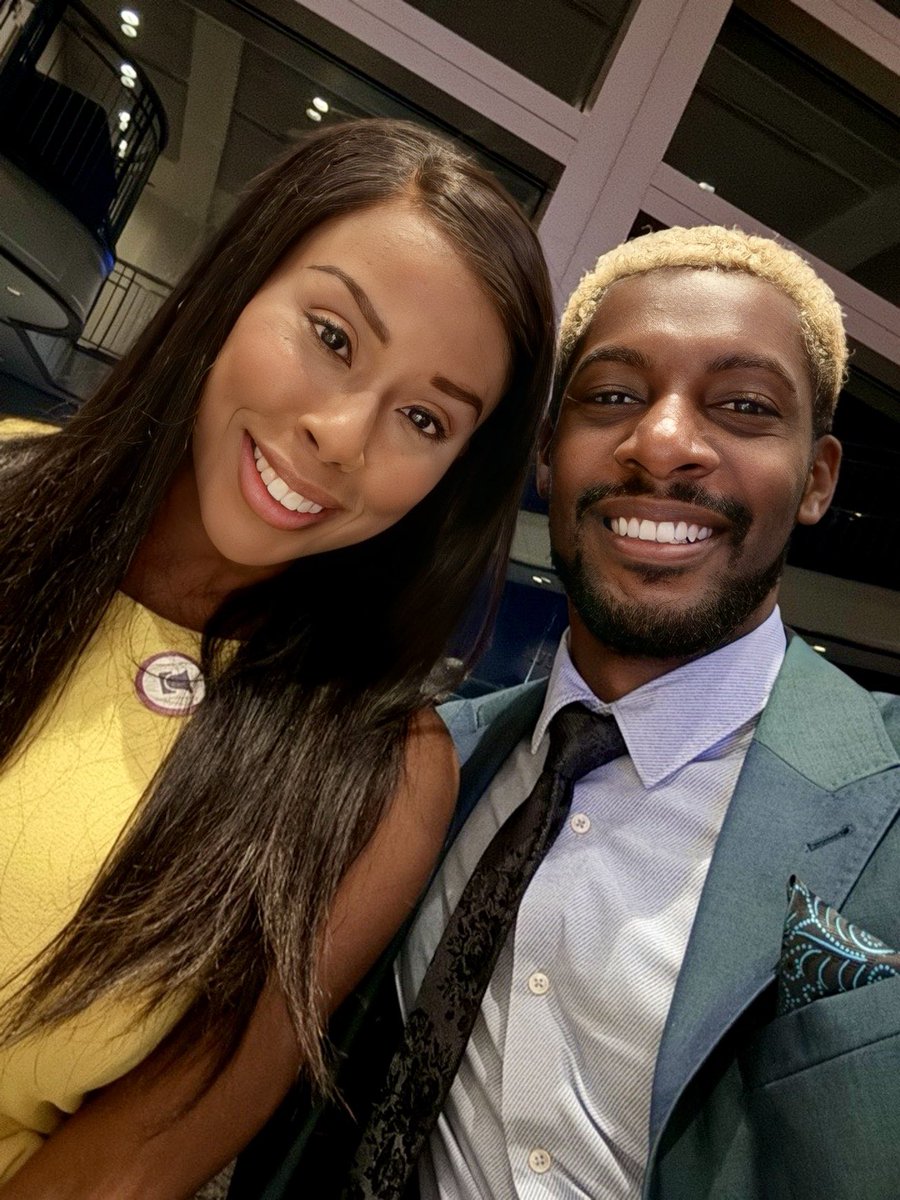 Xaviaer DuRousseau tweet media