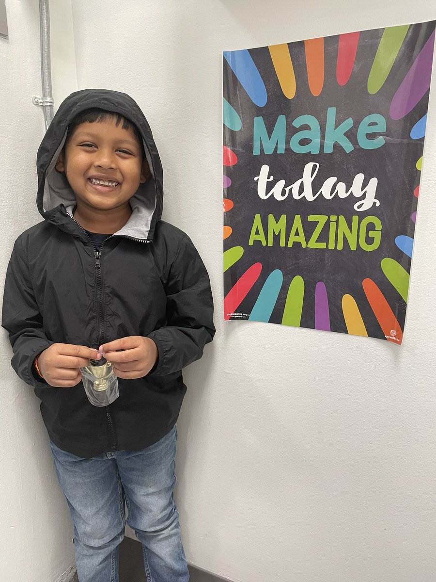 “School is the best” according to this little Lion!!! The best Friday feeling. 

#LincolnLion
<a href="/LaurieTimmis/">Laurie Timmis</a>