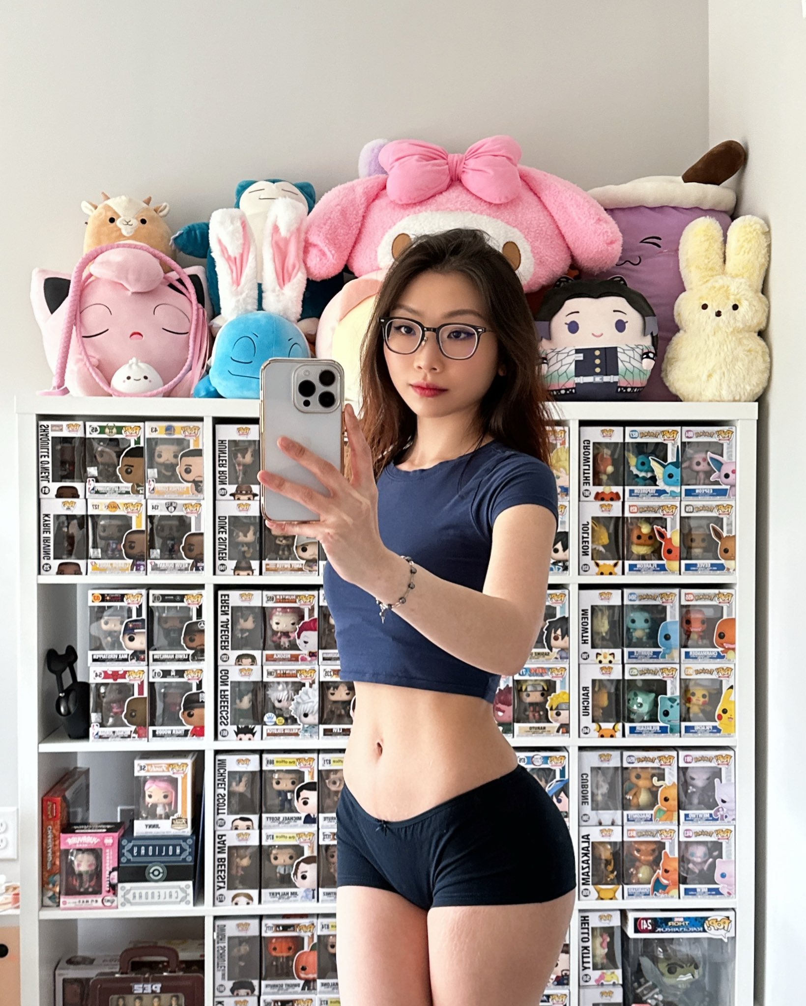 Still have a thing for Asian girls? https://t.co/ykNPwgDicW