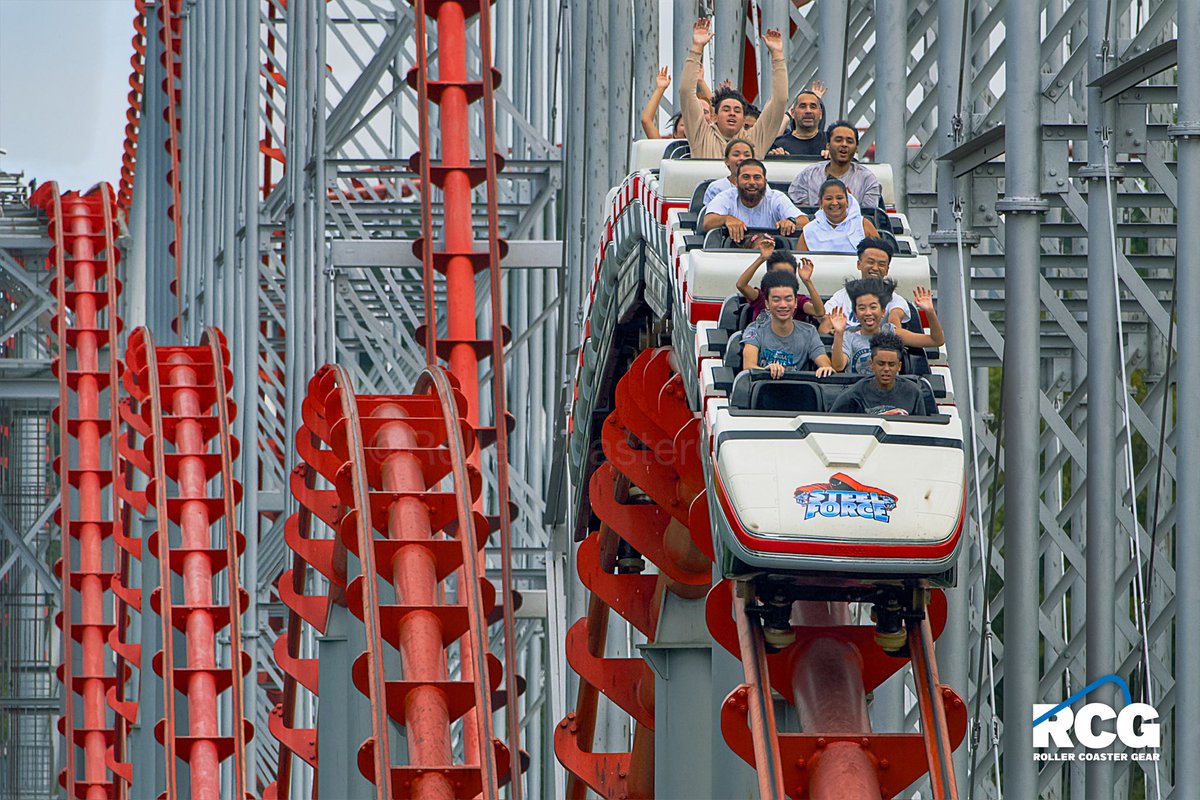 RollerCoastGear's tweet photo. Are you a fan of the Morgan hypers?
#steelforce #dorneypark @DorneyParkPR #rollercoaster https://t.co/ohaX1X9GcM