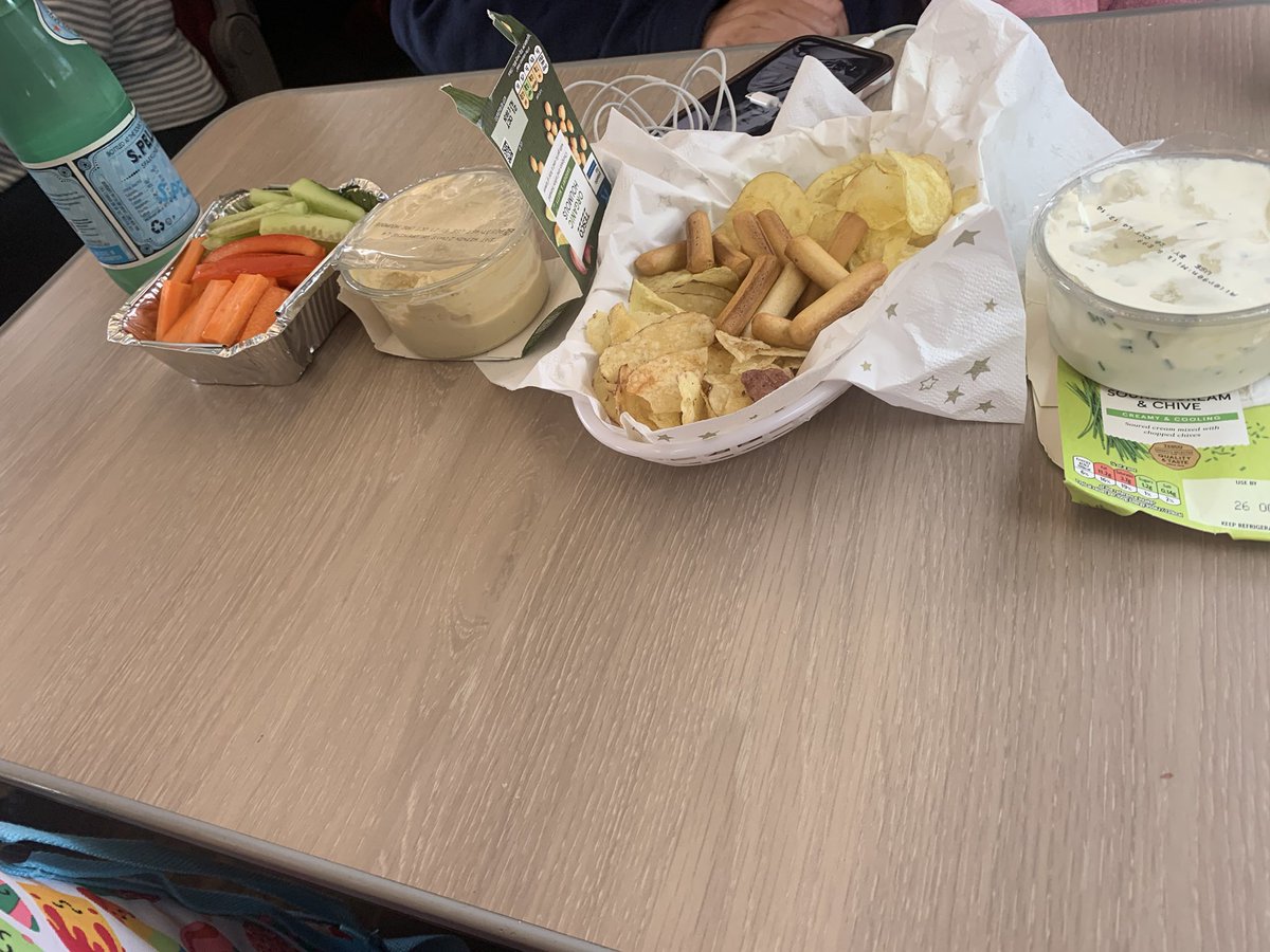 Train picnic 😂