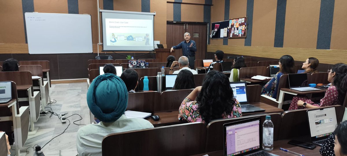 JIMSVK's tweet image. AICTE ATAL FDP @ JIMS Vasant Kunj Day 3-16.10.24 session led by Dr. Sanjay Dhingra(Prof. @ USMS, GGSIPU,32 years experience) focused on potential of blockchain&amp;amp; its role in reshaping digital research landscapes
#BlockchainTechnology #ATALAcademy #FDP #JIMSVasantKunj #GGSIPU