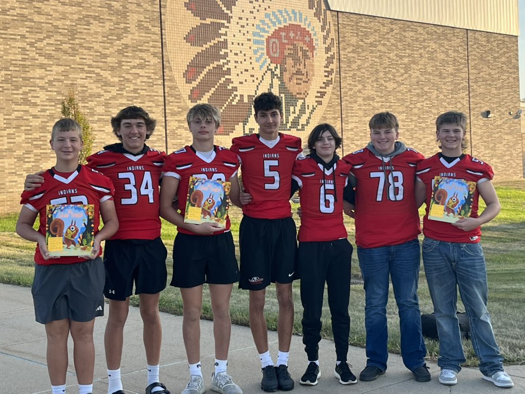 Today was our last TL Football Read to Lead…Thank you to all the football players that volunteered their time! This has been an awesome experience for everyone! Thank you to our seniors for being INCREDIBLE leaders! 🏈📚💪🏻
<a href="/TwinLakesFball/">Twin Lakes Football</a>