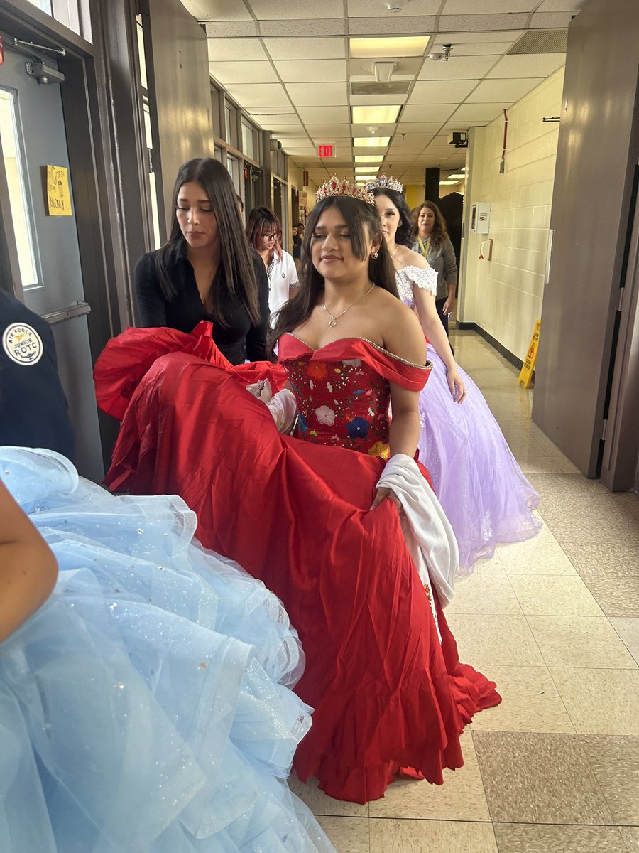 Ms. Hopkins-Vinson tweet media