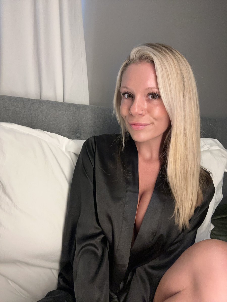 Another captivating image of Miley