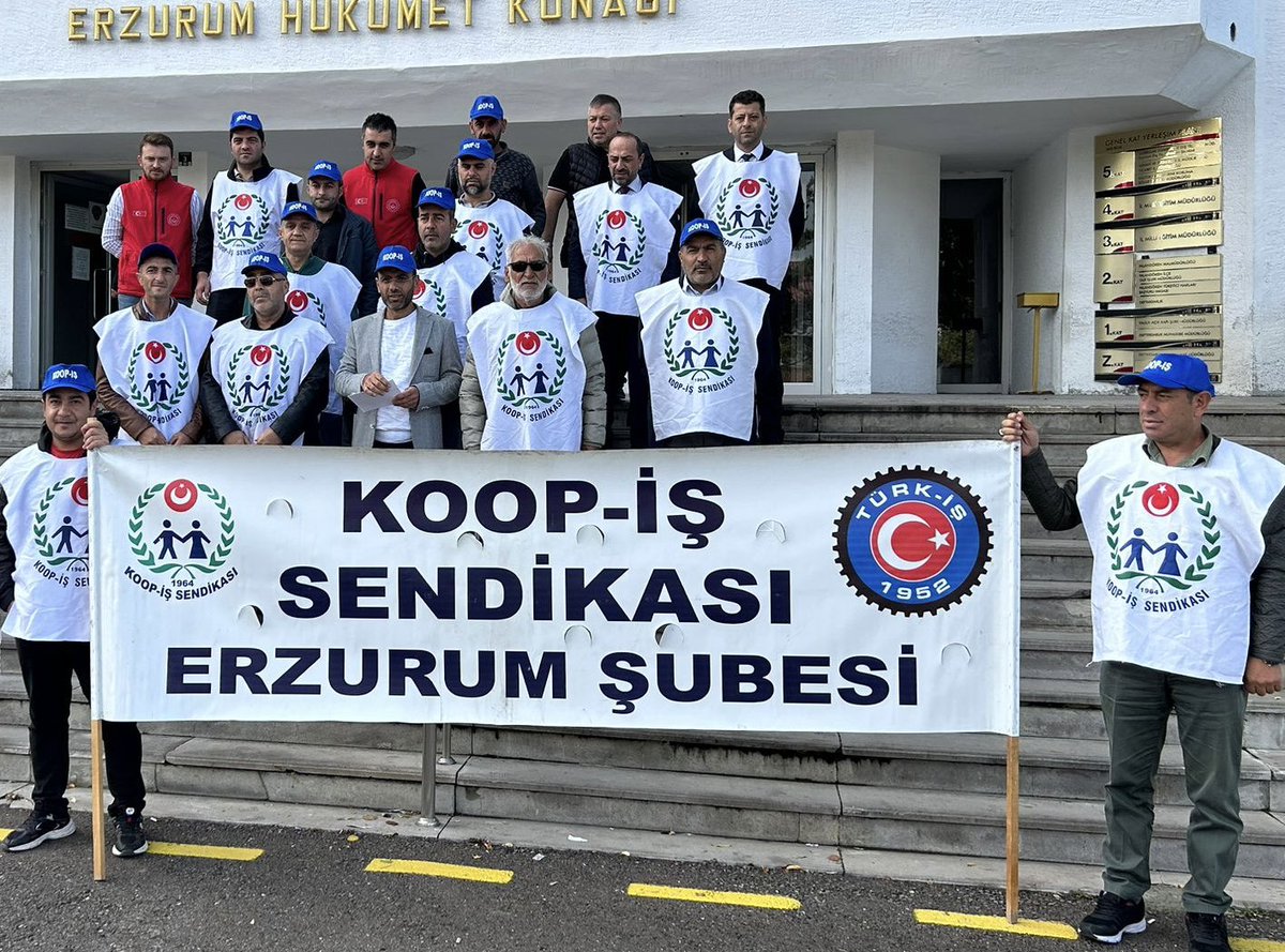 OTTGRL25's tweet photo. @KOOPISSENDIKASI 
@erzurum_koopis 
@turkiskonf 
#zordayizgecinemiyoruz https://t.co/dd5MYHa9vE