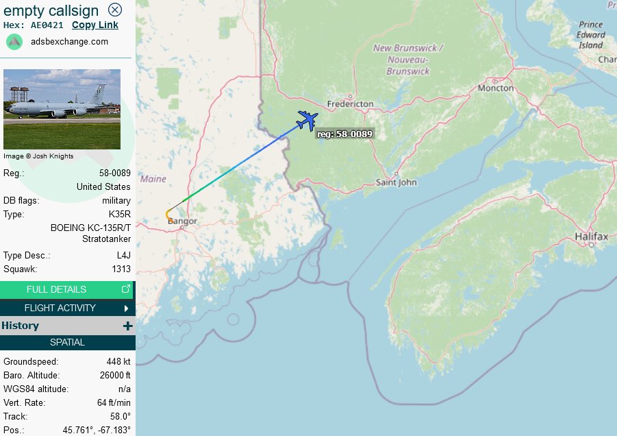 SirListenalot's tweet photo. Nobody was next 🙂 All diverted into Bangor. #KC135 #AE0421 #BLUE11 (to Mildenhall) departed with three Qatari #F15's #RETRO61 https://t.co/nLlZOCtCNM