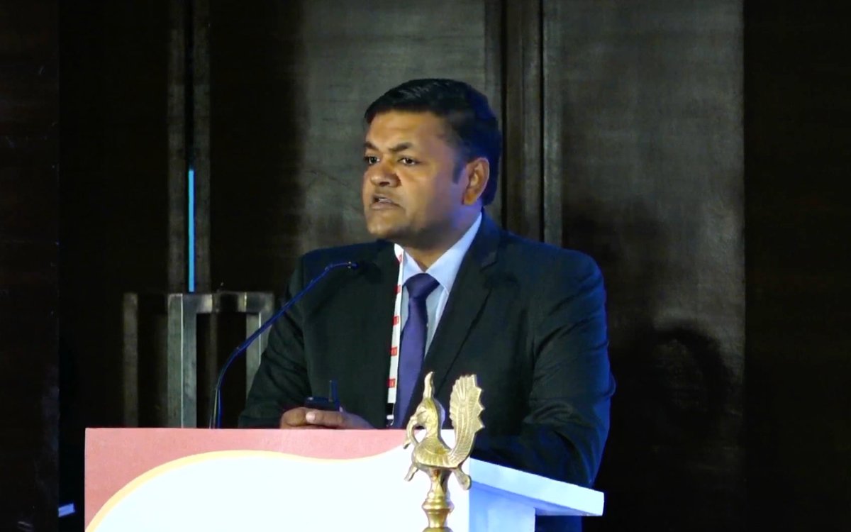 India's 69,233 compliances have 26,134 items that have jail terms and many of them may may put #entrepreneurs in #jail for ten years: <a href="/rishiagraw/">Rishi Agrawal</a> CEO, Teamlease Regtech Pvt. Ltd 

Watch it live here: shorturl.at/Z0WXA 

#ETSMESummit