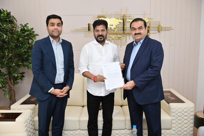 कांग्रेस के तेलंगाना के मुख्यमंत्री रेवंत रेड्डी को यंग इंडिया स्किल्स यूनिवर्सिटी की स्थापना के लिए राहुल के पसंदीदा अडानी से 100 करोड़ रुपये का दान चेक मिला
अडानी से दान भी लेना है और गली भी देना है
😂😂