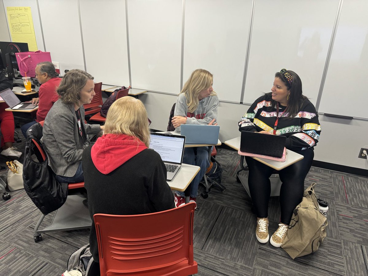 Connie White tweet media