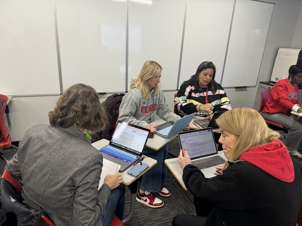 Connie White tweet media