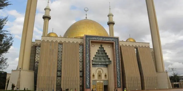 DailyPostNGR's tweet photo. Abuja National Mosque gets first Igbo Imam https://t.co/EiA9j0GAJ1 https://t.co/Lo7F3QKXUf