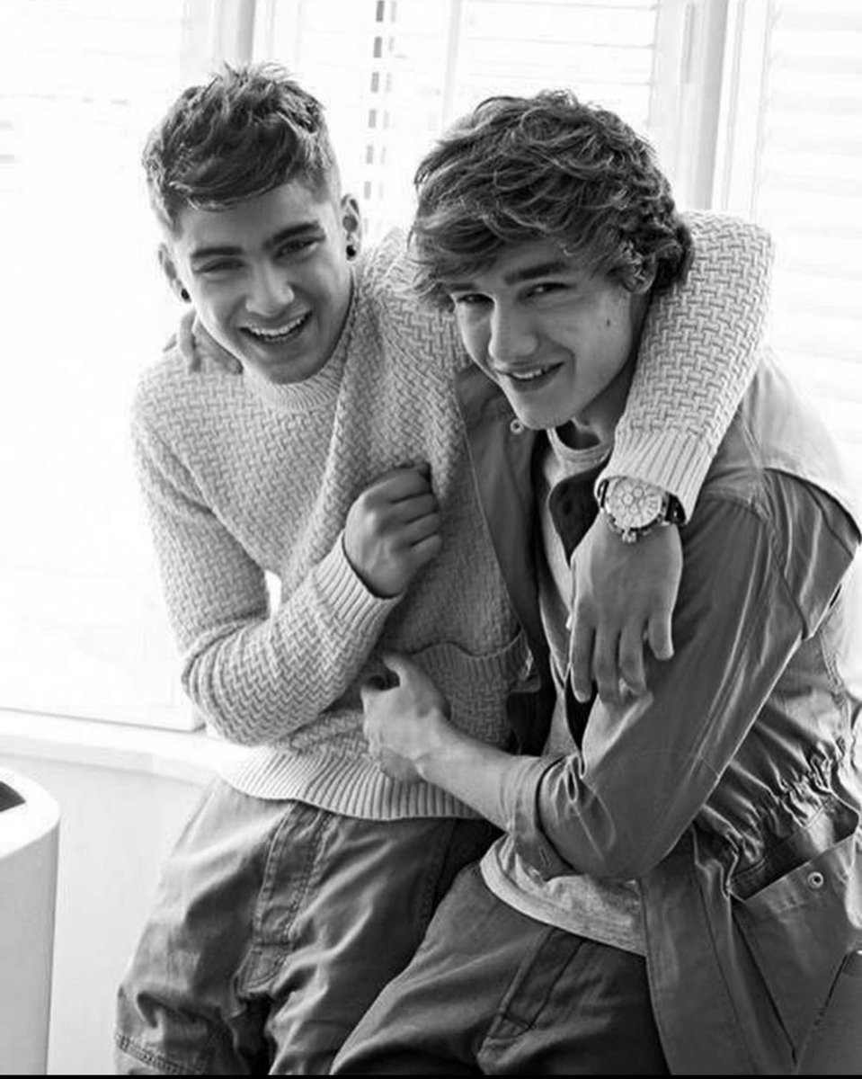 postzaynpic's tweet photo. “I lost a brother when you left us and can’t explain to you what I’d give to just give you a hug one last time and say goodbye to you properly and tell you that I loved and respected you dearly.” https://t.co/8mujB4BSMa