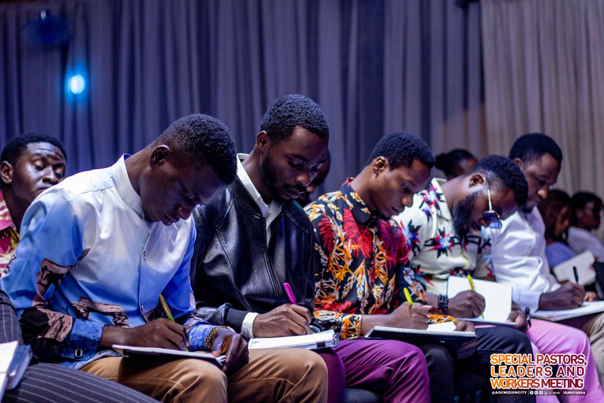 aocmizioncity's tweet photo. PHOTO STORY 

SPECIAL PASTORS, LEADERS AND WORKERS MEETING WITH OUR DEAR MAN OF GOD DR. PRINCE BUMA. (2nd Service) 

13TH-OCTOBER-2024

#SecondService
#2024Flourishing
#Ppteaching
#AOCMIglobal
#ZionCityNation
#TheSuperMegaChurch
#TheSupernaturalAdvantage
#TheHeavenlyJerusalem https://t.co/YzaCqWnP3g