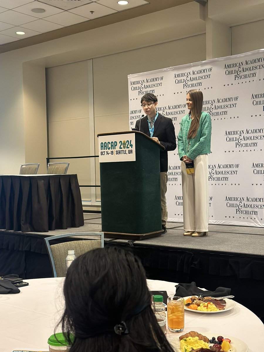 Child & Adol Psych Med Students & Residents tweet media