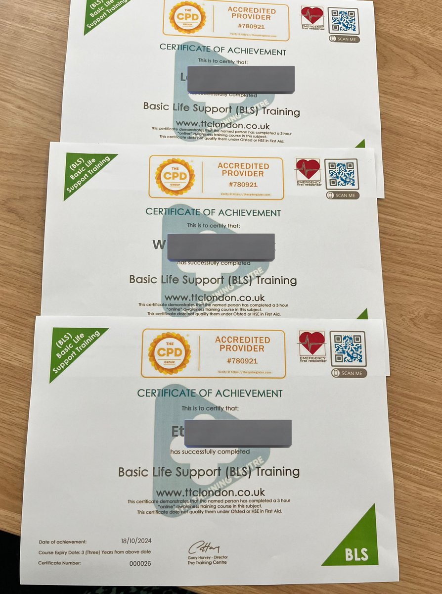DeferrersAC's tweet photo. Congratulations to our students on completing this certificate for their @ASDANeducation qualification. Thanks to one of our governors for giving them the opportunity. @deferrers #workhard https://t.co/EGOshAM0S1