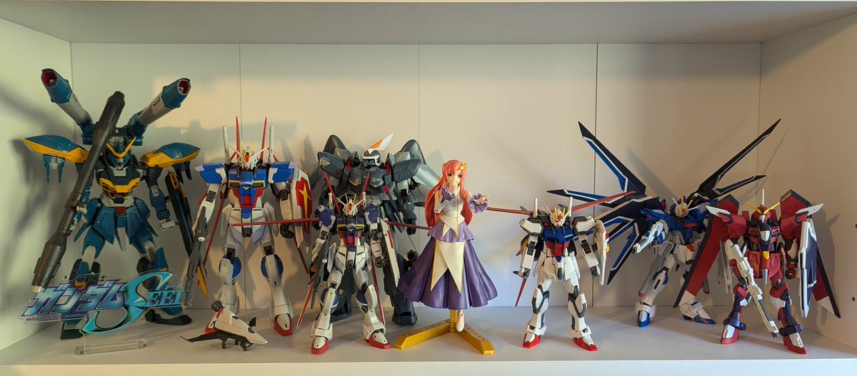 OMechanicum's tweet photo. Well found out my Grandad passed away last night, then found out I made it through the sift for a Job promotion, and need to prep for an interview. I hope all your lives aren't as hectic as mine, here's some Gunpla to lift the mood. #Gundam #Gunpla #itsaday #γ¬γ³γγ‘γ #γ¬γ³γγ© https://t.co/G3gxGs8qIm