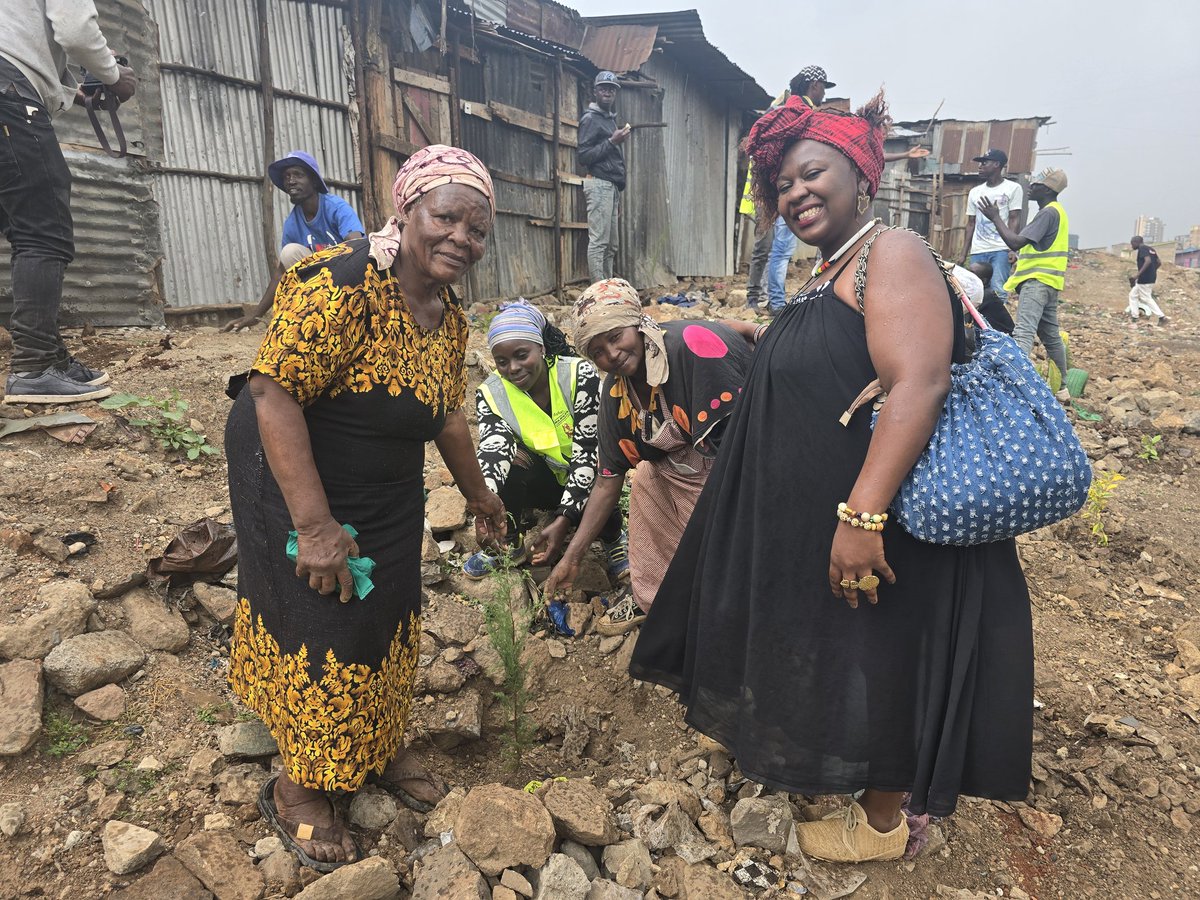 _NafulaWafula's tweet photo. Here's to centering the voices of women in the movement. We had a powerful event in Mathare today, 62 trees were planted in honour of the fallen heroes, the unidentified and the victims of the Kware massacre. #61plus #NotInVain @NerimaW @TribelessYouth @husskhalid https://t.co/eFyNiWLtXR
