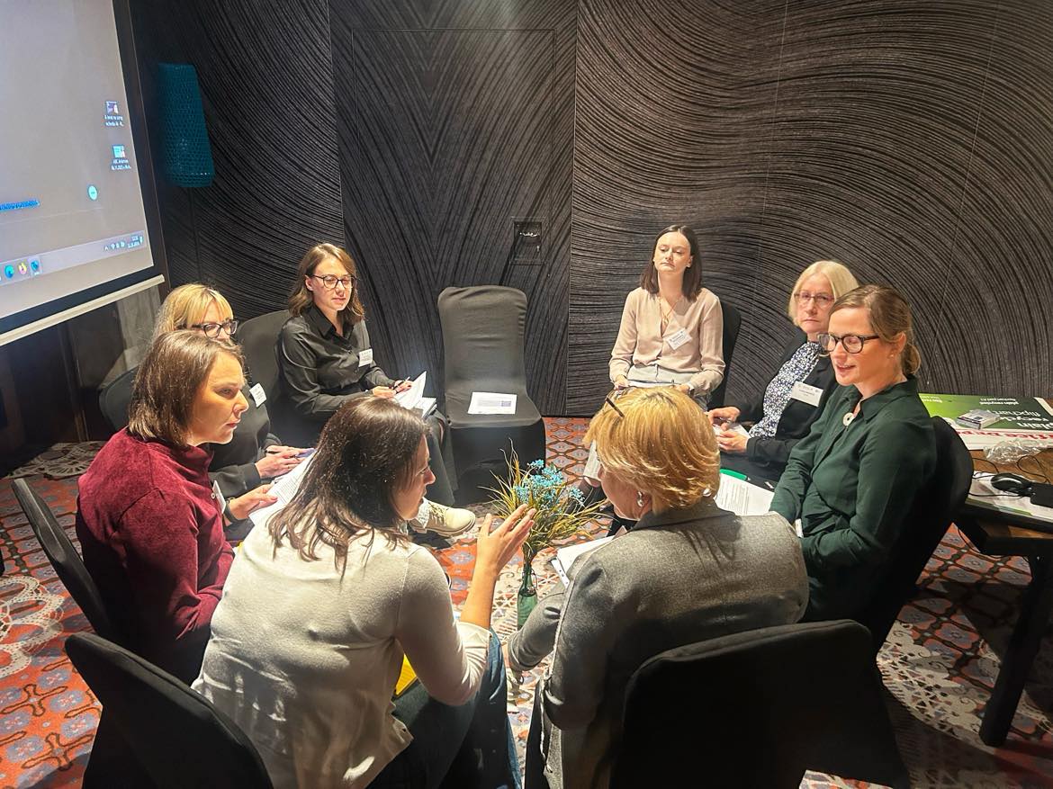ECDC_EU's tweet photo. 🌍Wrapping up an impactful 2-day #ECDC workshop aimed to explore how social &amp; behavioural sciences can boost vaccination rates 💉for Ukrainians 🇺🇦🇪🇺. Thanks to all involved!

Read about the event here: https://t.co/7QGTPyzmrK
#EUInitiativeOnHealthSecurity #PublicHealth https://t.co/wbuXrtEmUO