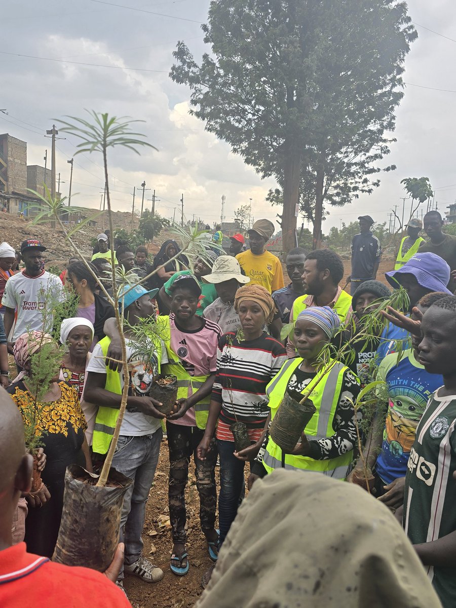 _NafulaWafula's tweet photo. Here's to centering the voices of women in the movement. We had a powerful event in Mathare today, 62 trees were planted in honour of the fallen heroes, the unidentified and the victims of the Kware massacre. #61plus #NotInVain @NerimaW @TribelessYouth @husskhalid https://t.co/eFyNiWLtXR