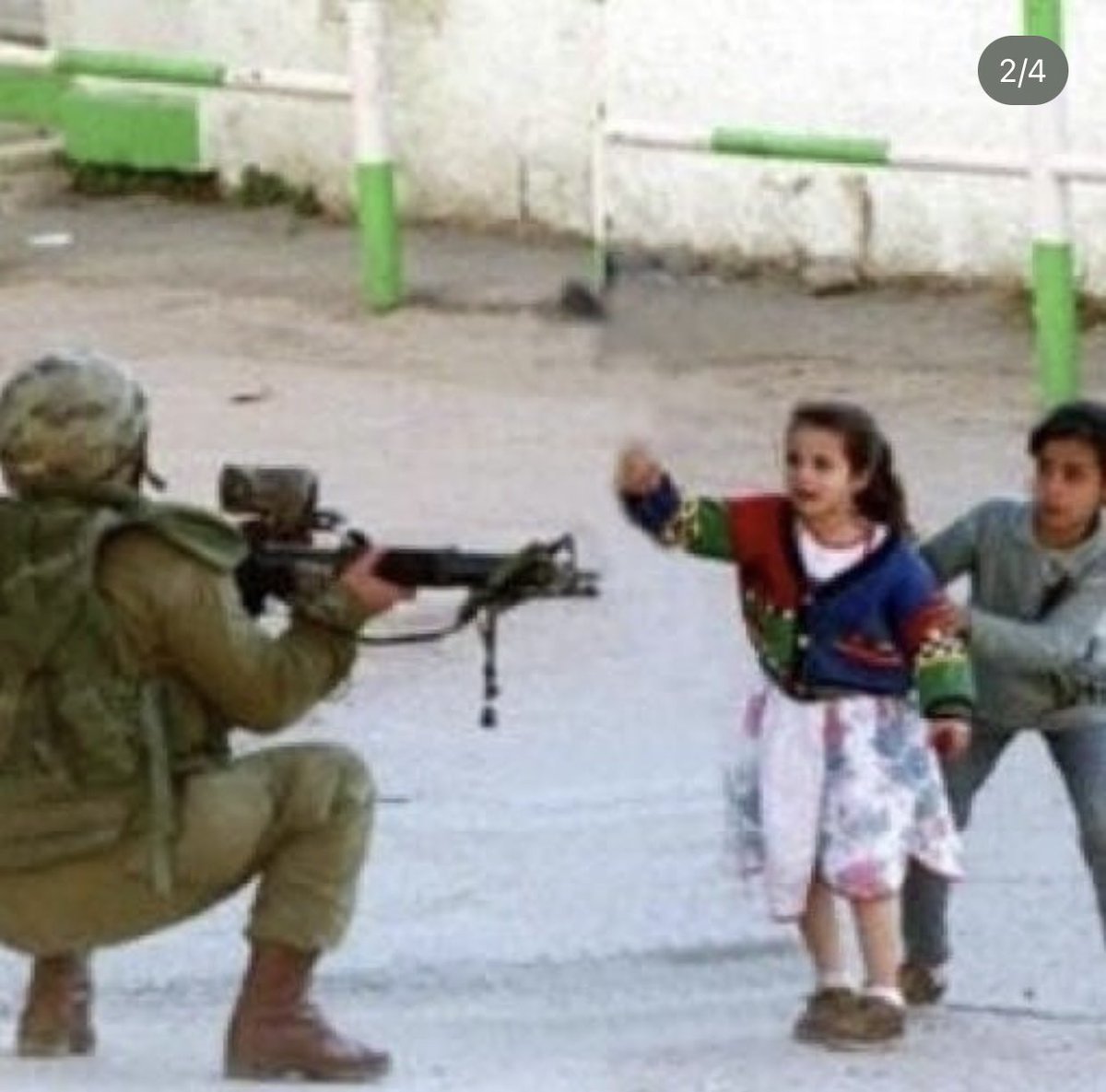 Arslanbey_46's tweet photo. Daha bu iyi günleriniz çocuk katilleri. Türkler le savaşmaya başladığınızda, leşlerinizi torbaya koyacak zamanınız bile olmayacak...
#FreePalastine #Gaza_Genocide #GazaUnderaAttack #Gaza_under_attack #Palaestine #Israel #Israelterorist #IsraelTerroristState #yahyasinwar #Hamas https://t.co/NLGyREowr0
