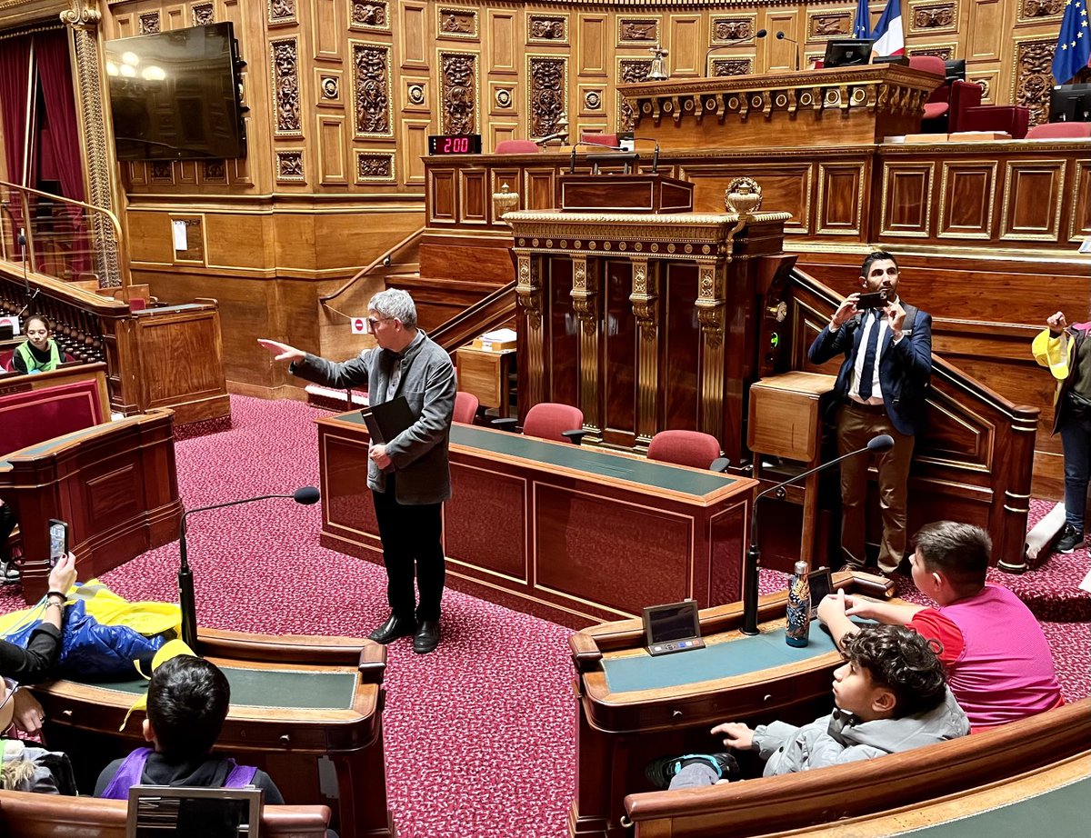 DSDEN des Pyrénées-Orientales (@dsden66) on Twitter photo Merci à M. le vice président du <a href="/Senat/">Sénat</a> , <a href="/OuzouliasP/">Pierre Ouzoulias</a> d’accueillir les élèves de l’école Pasteur-Lamartine de Perpignan et leurs enseignantes, venus à Paris pour recevoir leurs prix au concours <a href="/PSamuelpaty/">Prix SamuelPaty</a> Merci à M. le vice président du <a href="/Senat/">Sénat</a> , <a href="/OuzouliasP/">Pierre Ouzoulias</a> d’accueillir les élèves de l’école Pasteur-Lamartine de Perpignan et leurs enseignantes, venus à Paris pour recevoir leurs prix au concours <a href="/PSamuelpaty/">Prix SamuelPaty</a>