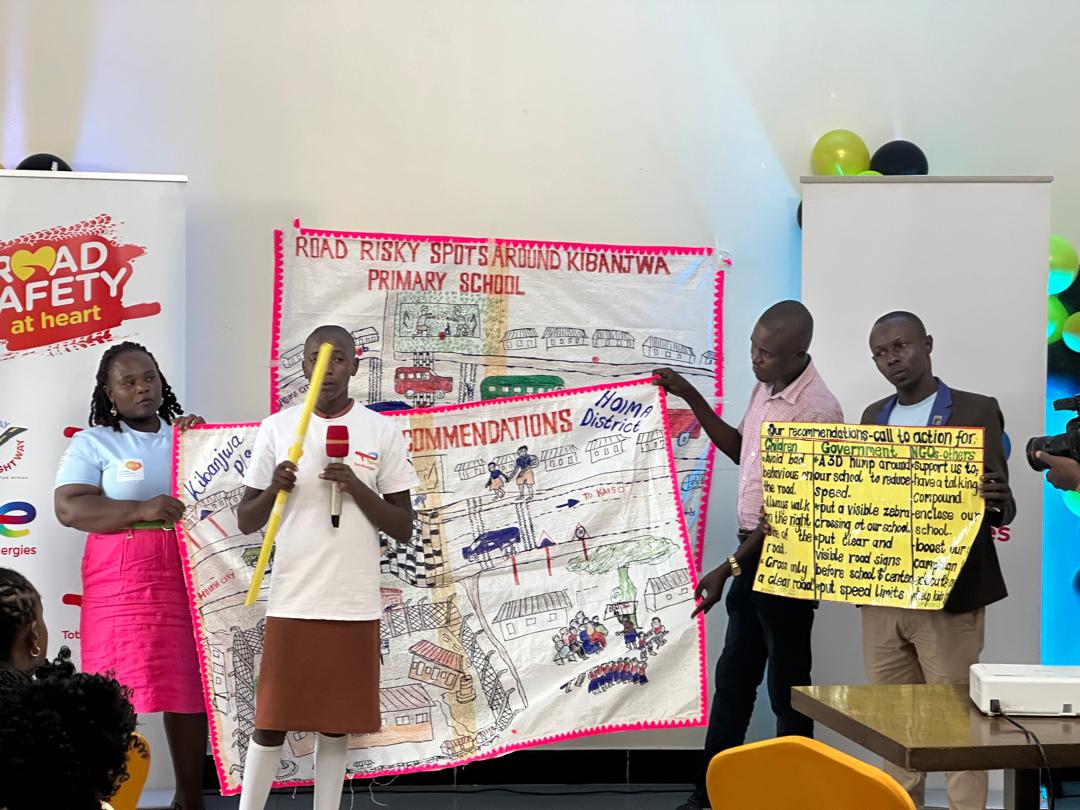 swrwug's tweet photo. #HappeningNow
#Kibanjwa_Primary_School students at the #VIA_Safe_Mobility Ambassador program national competition making their #RoadSafety presentation.
#TheSafeWayIsTheRightWay https://t.co/Cmdubw6BBw