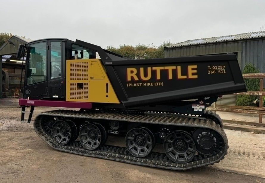 ruttleplant's tweet photo. ๐๐จ๐ฎ ๐๐ฌ๐ค... ๐๐ ๐๐๐ฅ๐ข๐ฏ๐๐ซ!
We have had numerous enquiries for tracked dumpers, especially in the run up to the wet winter weather ahead of us.
Please enquire today to get your hands on our 5t, 9t, 11t, 14t tracked dumpers!
#trackeddumper #trackedmachine #ruttleplant https://t.co/jo0WhDcirU