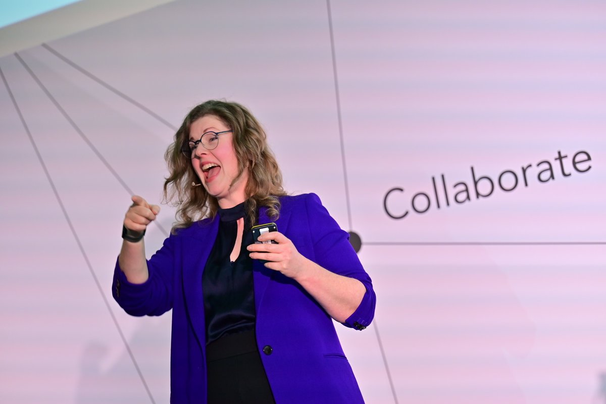 Solace_UK's tweet photo. A warm welcome from @jonrmcginty at #SolaceSummit introducing Author Lindsay Herbert (@digital_lindsay), breaking down her BUILD model on delivering digital transformation success in five stages and Lindsay's perspective on the need to have shared goals to collaborate. https://t.co/zN3q95XgG2