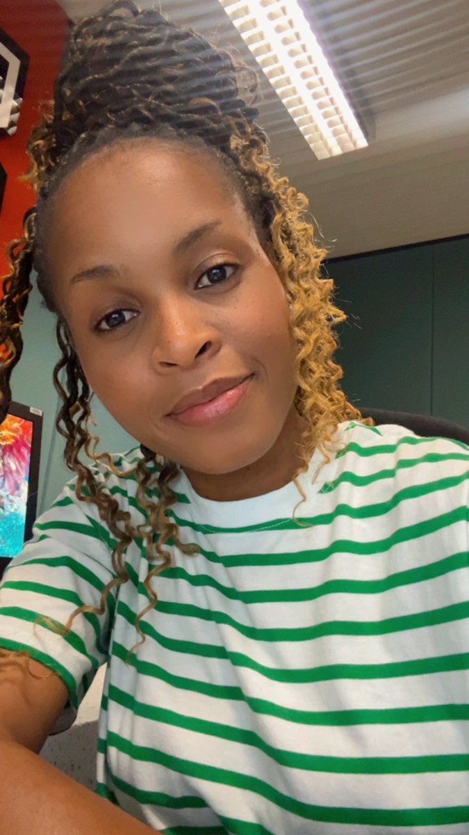 nelzabuda's tweet photo. May your weekend be filled with everything you love!🥰

Happy FriYay! https://t.co/MdGd1xy000