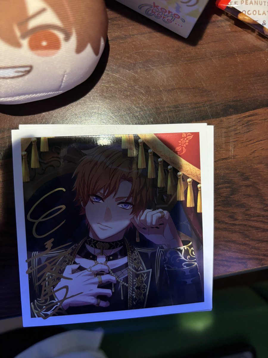 t9g_s's tweet photo. @Ax4D6 こんばんは、検索より失礼します🙇🏻‍♀️
こちらの箔押し天馬君を所持しております。
至さんの箔押しとの交換は可能でしょうか？ https://t.co/sfq9ldLOFc