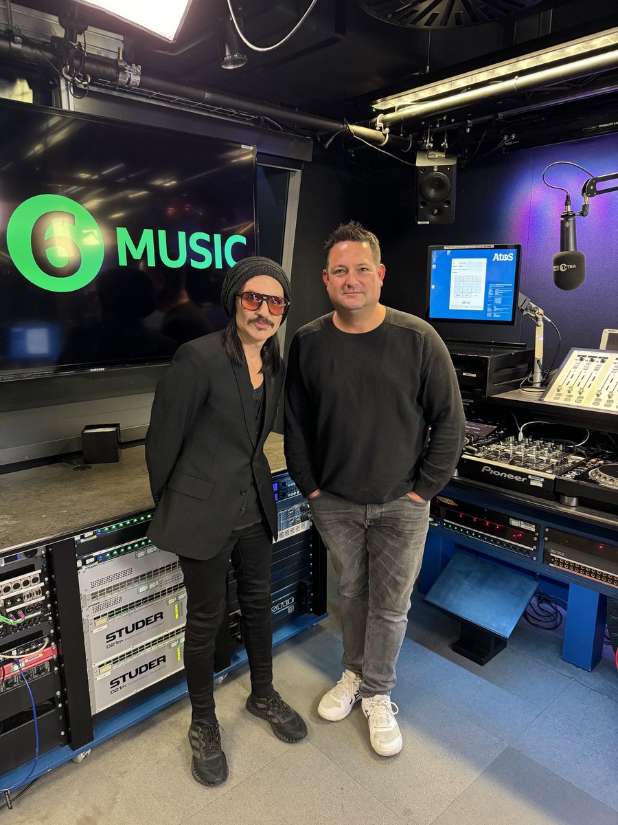 *** Brian Molko from Placebo will join me for an exclusive, extended interview <a href="/BBC6Music/">BBC Radio 6 Music</a> on Wednesday 23/10 ***
<a href="/PLACEBOWORLD/">PLACEBO</a>