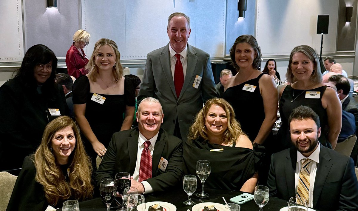 iMPROveHealthMI's tweet photo. We're excited to announce that we've ranked 31st in Modern Healthcare's Best Places to Work. This is our 5th time winning this award, all thanks to our dedicated and hardworking team that makes iMPROve Health a place where employees thrive. Learn more: https://t.co/8wY5a2mfa7 https://t.co/BXUy4YXqC8