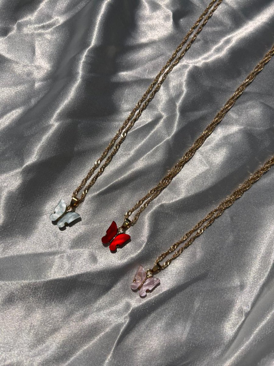 Maiurruchuagaa's tweet image. En la situación difícil en la que estamos atravesado todos me animé a emprender. Es por eso que les pido su apoyo y que vayan a seguirme, este es el comienzo y algunas de las cositas que tengo 🫶🏻 seguime en mi página y compartí con tus amiguis, con eso me estas ayudando muchisimo